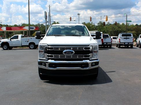 Used 2024 Ford F250 XLT image 7