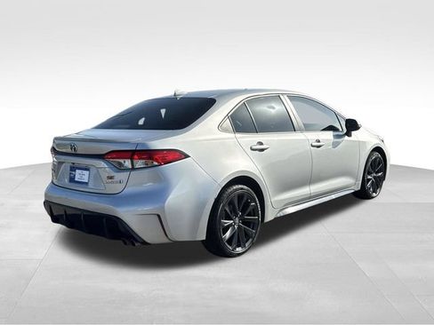 Used 2024 Toyota Corolla SE FWD image 5