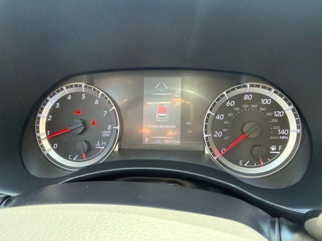 Used 2021 Toyota Highlander LE FWD image 17
