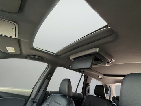 Used 2020 Honda Pilot Black Edition image 36