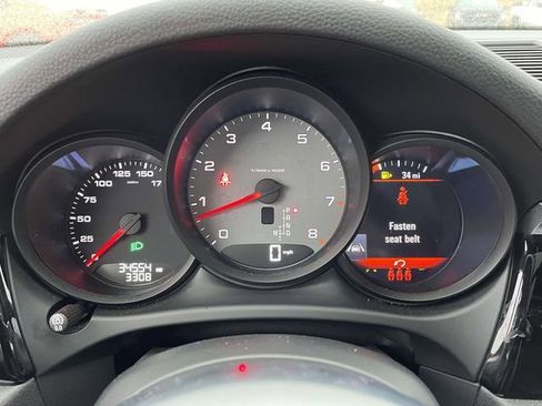 Used 2021 Porsche Macan S image 20
