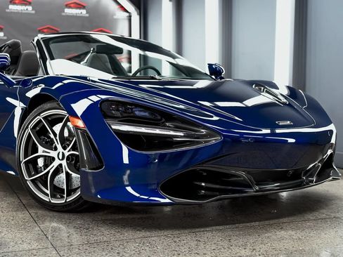 Used 2020 McLaren 720S Spider RWD image 48