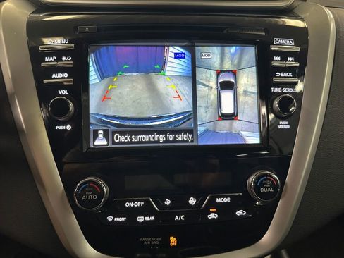 Used 2017 Nissan Murano Platinum w/ Platinum Technology Package image 13