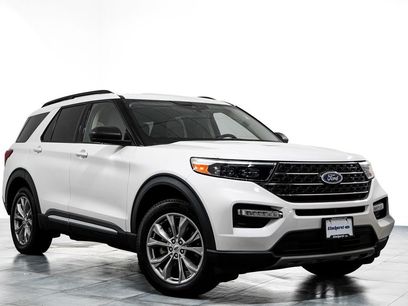 Certified 2023 Ford Explorer XLT w/ Equipment Group 202A