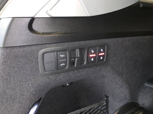 Used 2023 Audi Q7 3.0T Prestige image 55