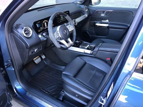 Used 2023 Mercedes-Benz GLB 35 AMG 4MATIC image 5