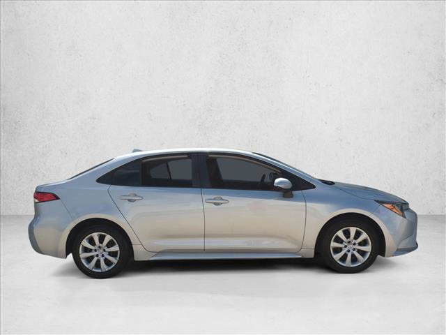 Certified 2022 Toyota Corolla LE FWD image 4
