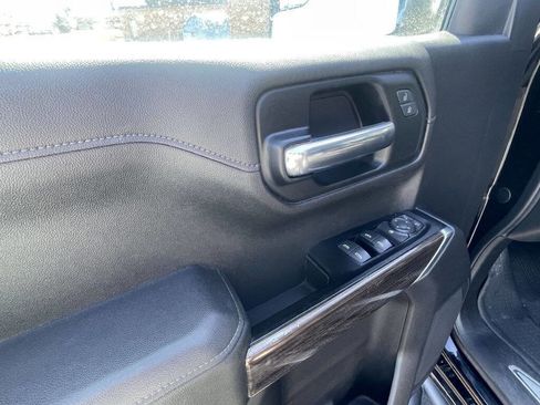 Used 2019 Chevrolet Silverado 1500 LT Trail Boss image 18