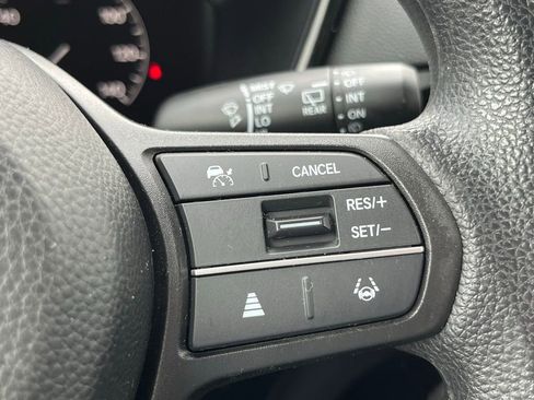 Used 2023 Honda CR-V LX image 5