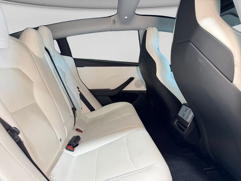 Used 2025 Tesla Model 3 Performance AWD/4WD image 22