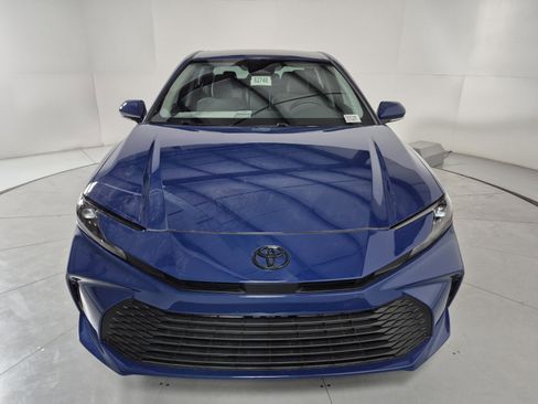 New 2026 Toyota Camry Hybrid image 7