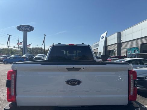 Used 2024 Ford F350 Lariat w/ Lariat Ultimate Package AWD/4WD image 6