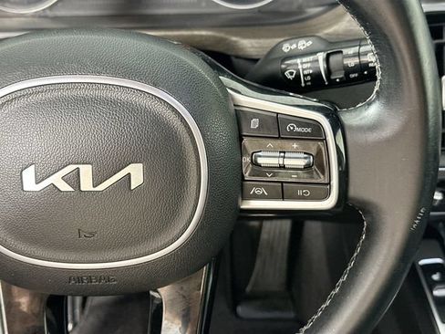 Used 2023 Kia Sorento S w/ Panoramic Sunroof Package AWD/4WD image 24
