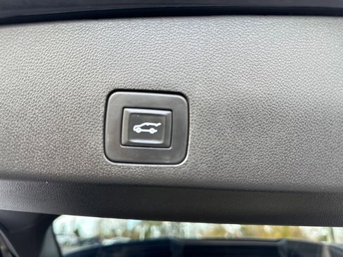 Used 2020 Buick Encore GX Select w/ Advanced Technology Package image 40