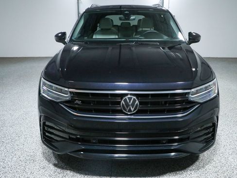 Used 2023 Volkswagen Tiguan SE R-Line FWD image 4