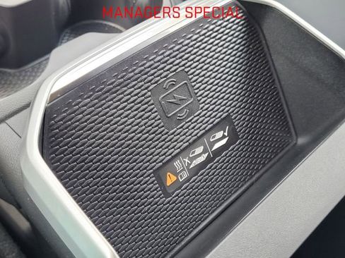 New 2026 GMC Terrain Denali w/ LPO, Black Badging Package image 18