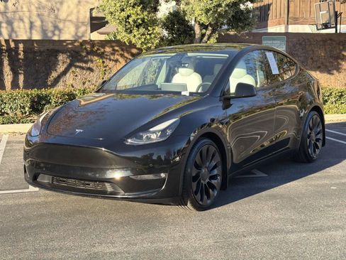 Used 2021 Tesla Model Y Performance image 8