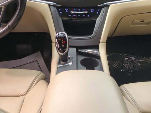 Used 2018 Cadillac XT5 Premium Luxury image 20