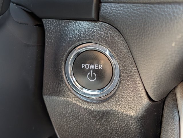 Certified 2025 Toyota RAV4 XLE AWD/4WD image 18