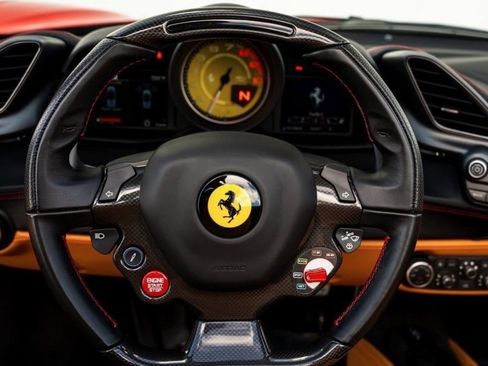 Used 2018 Ferrari 488 Spider RWD image 5