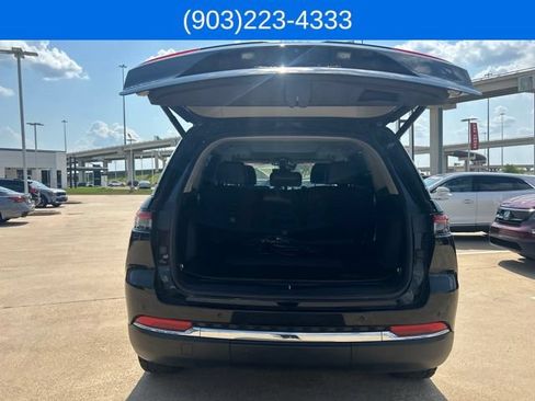 Used 2022 Jeep Grand Cherokee Limited 4xe w/ Luxury Tech Group II AWD/4WD image 11