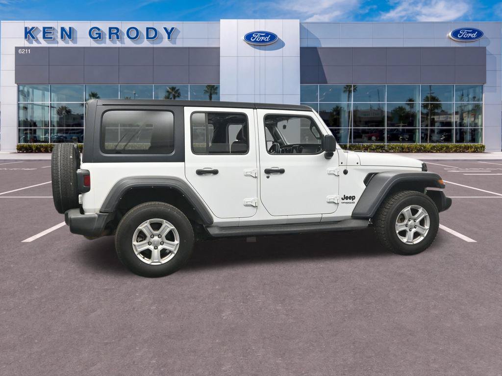 Used 2022 Jeep Wrangler Unlimited Sport AWD/4WD image 6