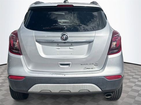 Used 2021 Buick Encore Preferred image 6