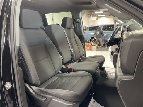 Used 2023 Chevrolet Silverado 1500 LT image 27