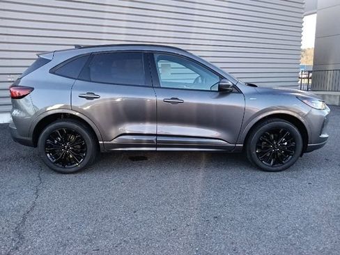 New 2026 Ford Escape ST-Line Elite w/ Equipment Group 501A image 2
