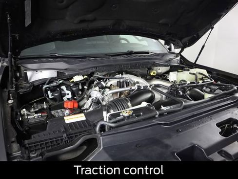 Certified 2025 Ford F450 Platinum w/ FX4 Off-Road Package image 26