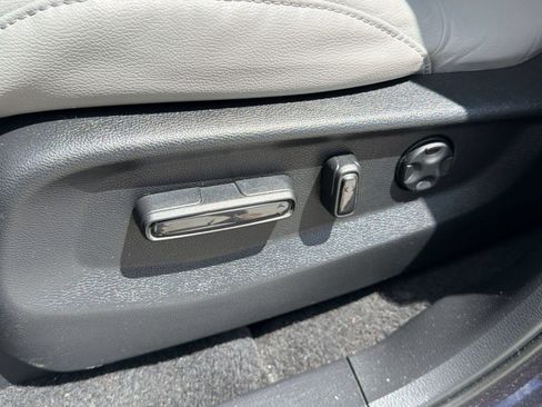 Used 2018 Honda CR-V EX-L image 12