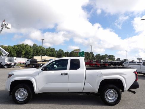 Used 2024 Toyota Tacoma SR RWD image 47