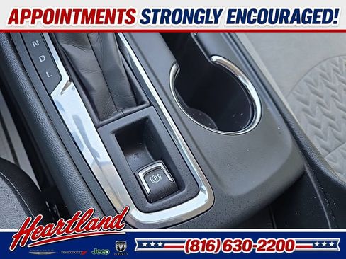 Used 2023 Chevrolet Equinox LS FWD image 55