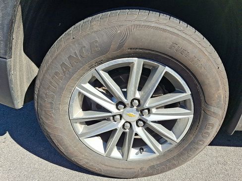 Certified 2023 Chevrolet Traverse LT w/ LPO, Floor Liner Package image 7