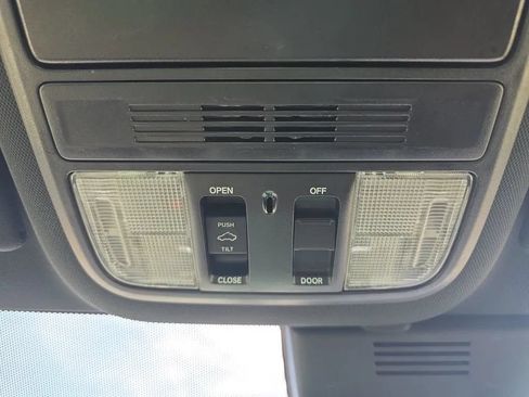Used 2021 Honda Accord Sport image 40