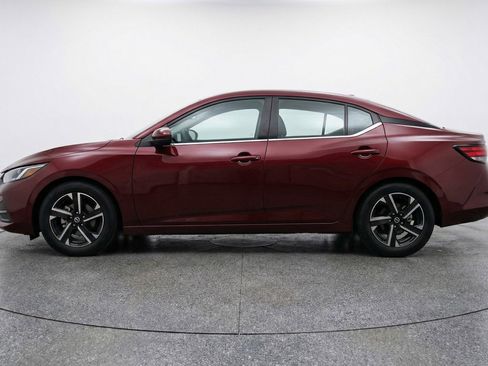 Used 2025 Nissan Sentra SV image 5