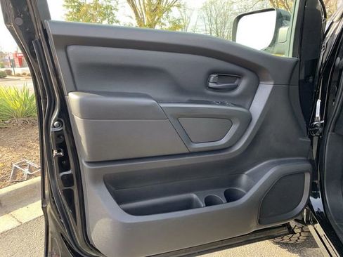 Used 2021 Nissan Titan S w/ Accessory Utility Package image 17