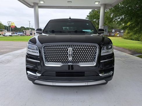 Used 2021 Lincoln Navigator Reserve image 2