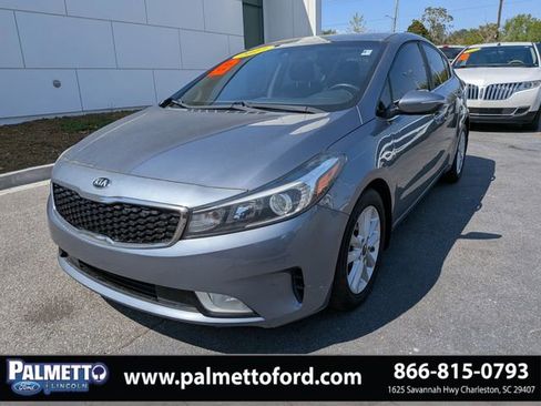 Used 2017 Kia Forte S w/ S Technology Package FWD image 8