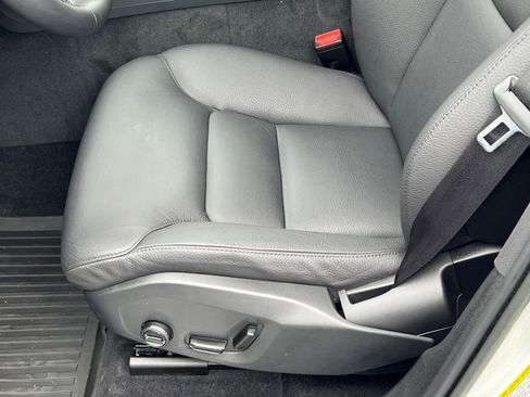 Certified 2023 Volvo XC60 B5 Plus w/ Climate Package image 24