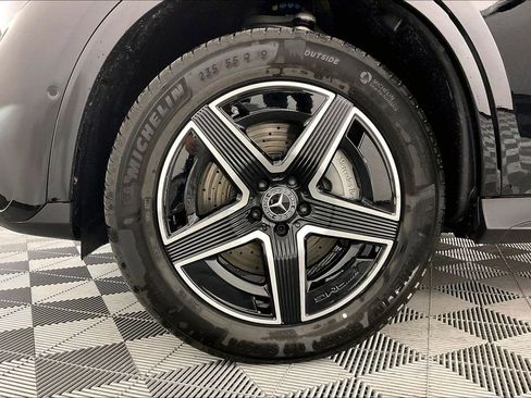 Used 2026 Mercedes-Benz GLC 300 4MATIC image 11