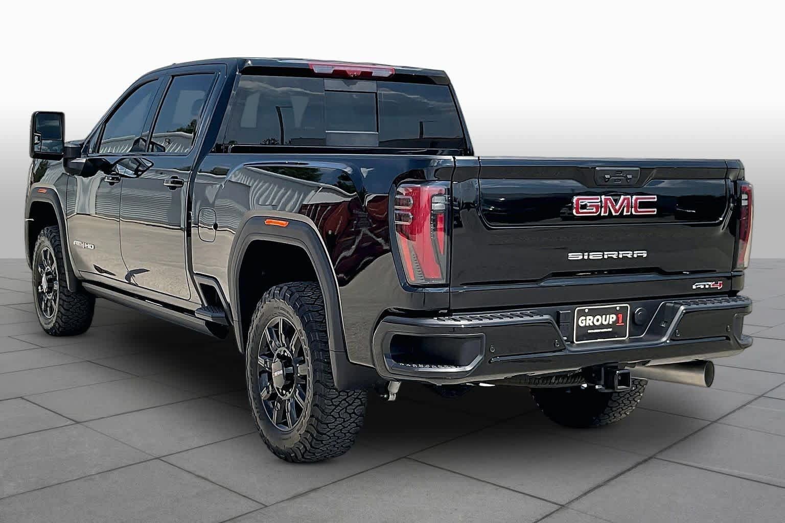 Used 2026 GMC Sierra 2500 AT4 w/ AT4 Premium Plus Package AWD/4WD image 12