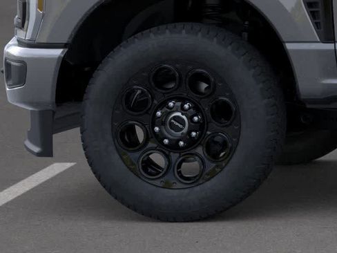 New 2026 Ford F250 XLT w/ XLT Premium Package AWD/4WD image 19