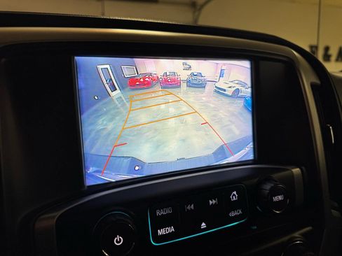 Used 2017 GMC Sierra 1500 SLE w/ SLE Value Package AWD/4WD image 32