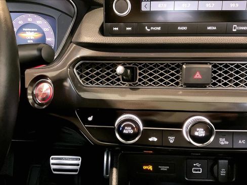 Used 2025 Acura Integra A-Spec image 32