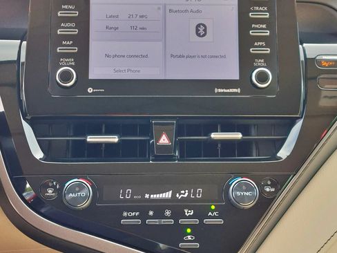 Used 2023 Toyota Camry LE w/ Convenience Package FWD image 17