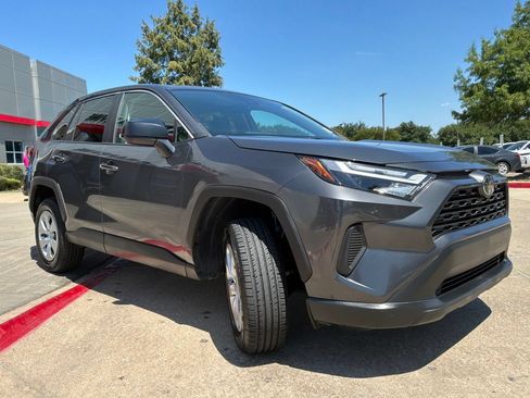 Used 2025 Toyota RAV4 LE FWD image 4