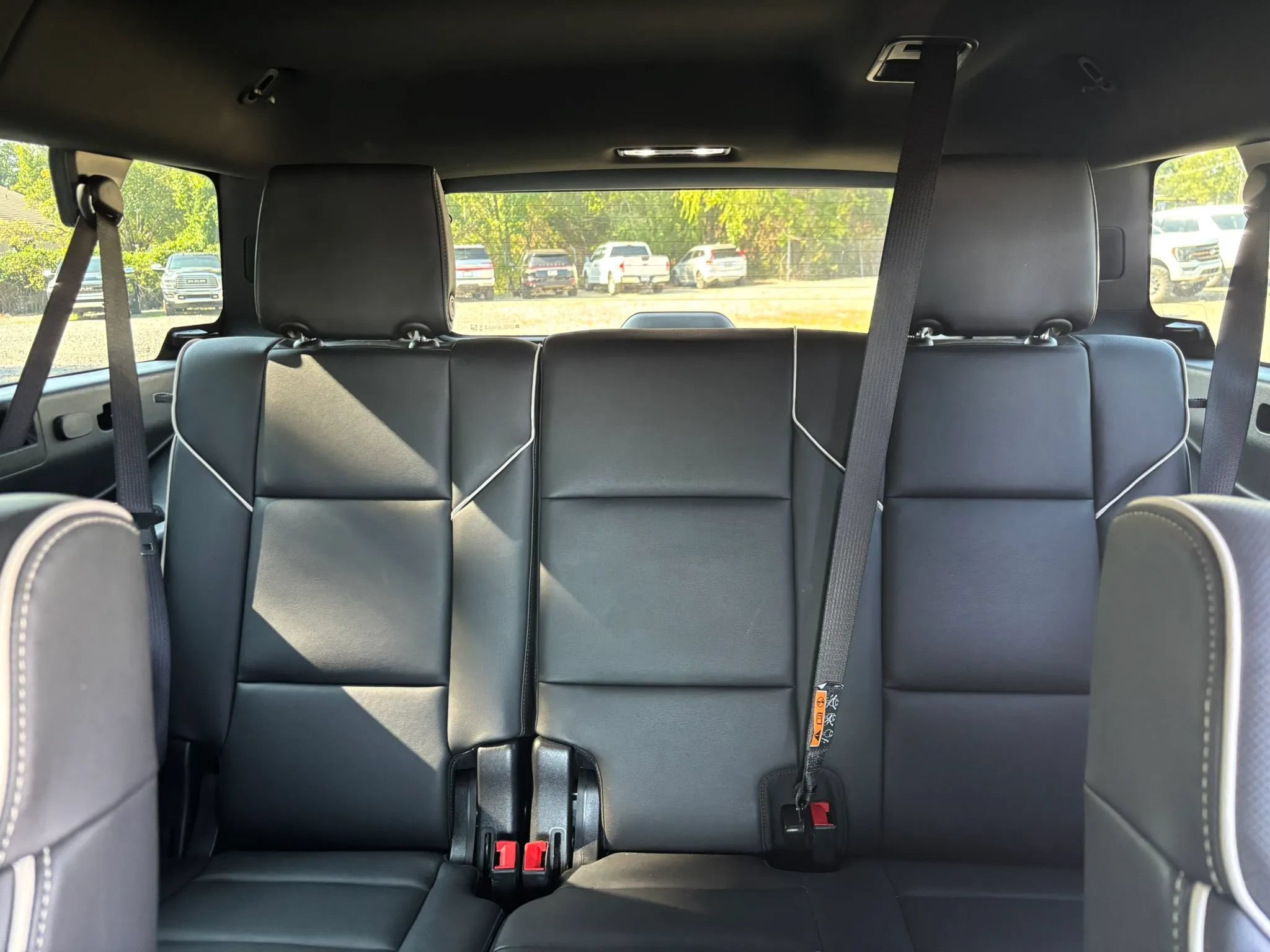 Used 2025 Cadillac Escalade ESV Sport AWD/4WD image 15
