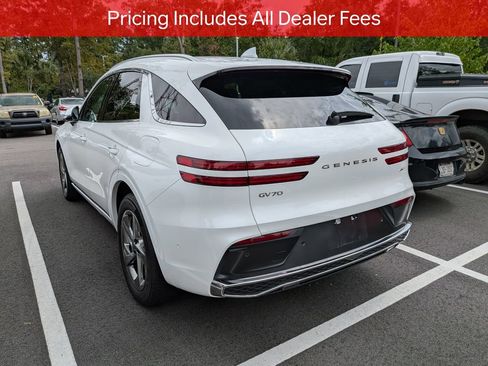 Used 2026 Genesis GV70 2.5T Advanced AWD/4WD image 4