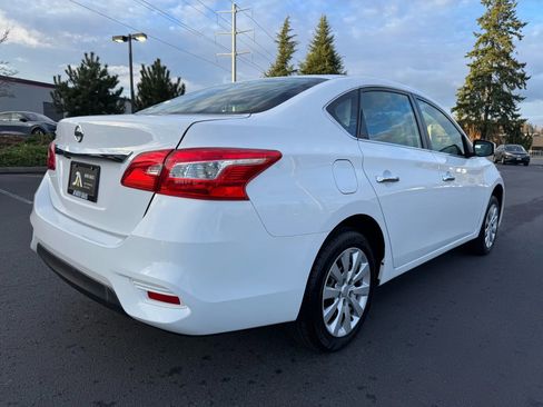 Used 2019 Nissan Sentra S image 10